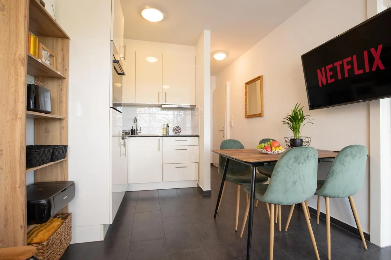 Special Modern Lisa Apartment Basel, Bahnhof Grossbasel 10-Star بازل