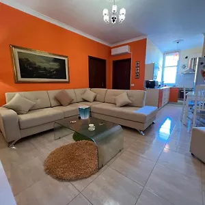 city-center-apartment-in-shkoder.albaniahotels.org/