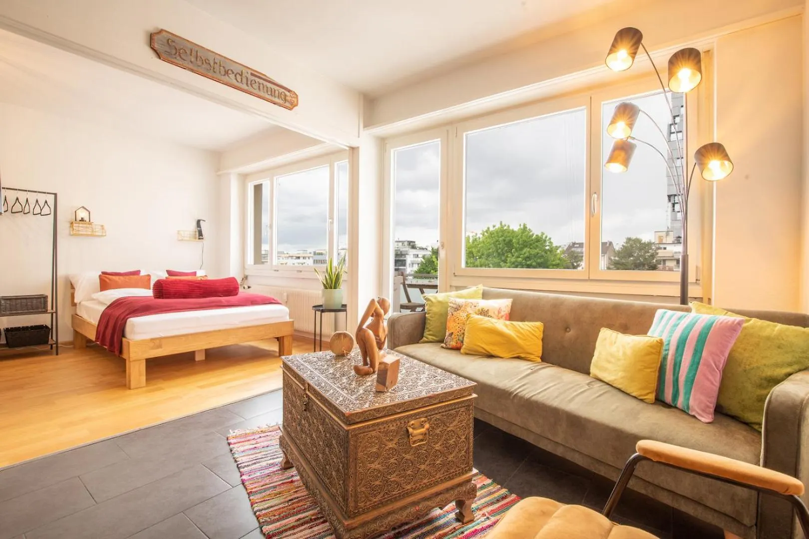 Special Modern Lisa Apartment Basel, Bahnhof Grossbasel 10-Star